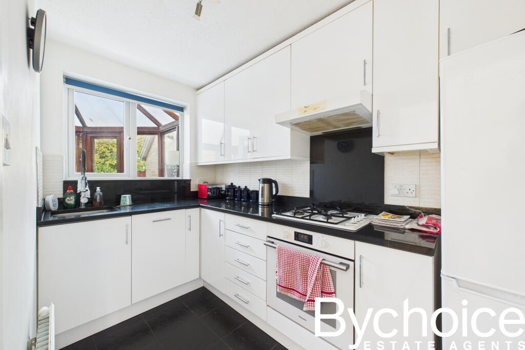 CAM05454G0-PR0069-STILL005