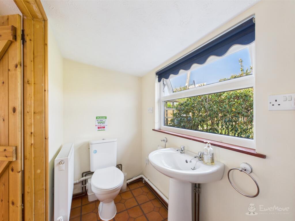 Downstairs WC- Mark Stephens EweMove Newmarket and
