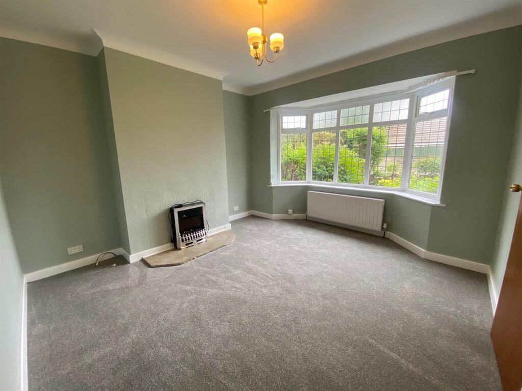 RECEPTION ROOM.jpg