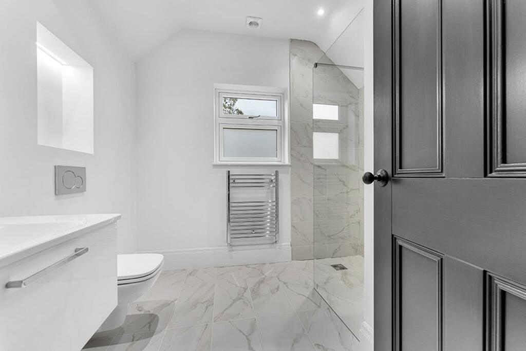 Bedroom 1 En-Suite