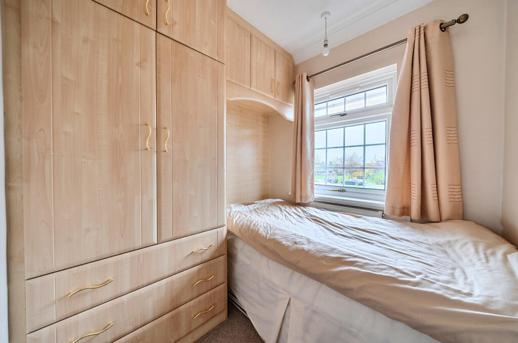 1374962-17-690dcc...