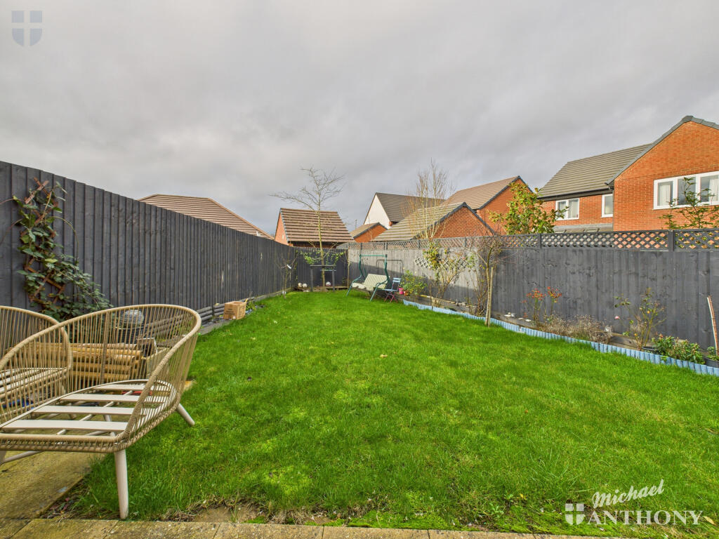 CAM03852G0-PR0493-STILL013