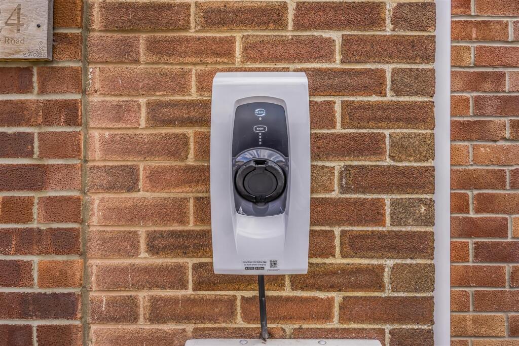 24 New Road, Bedhampton-PorticoMarketing-Nexa-40.j