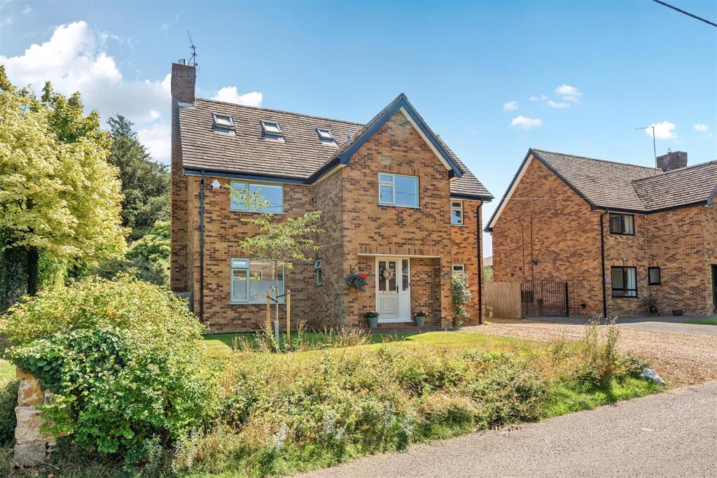 Court House, 20 Baker Street, Gayton (4).jpg