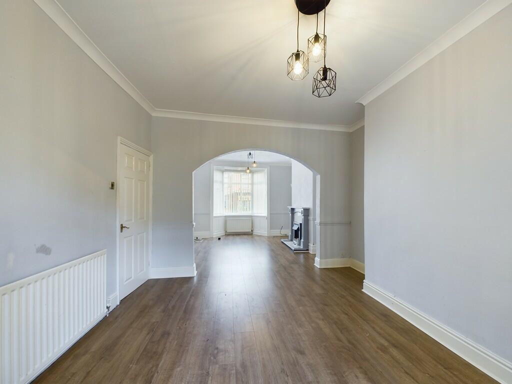 CAM01835G0-PR0116...