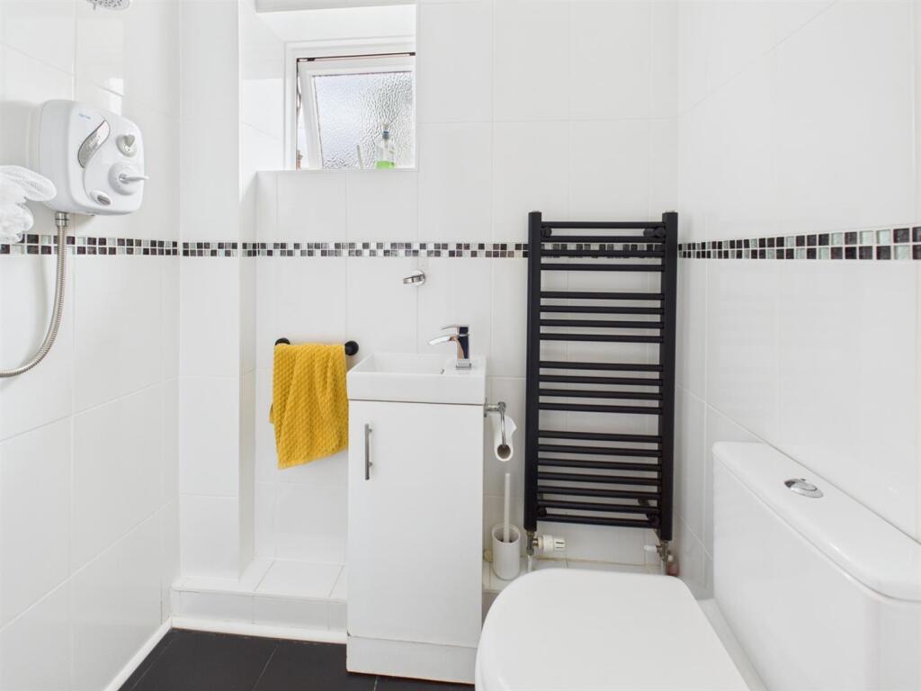 Cloakroom with Shower