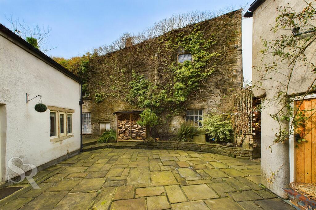 Rear Courtyard