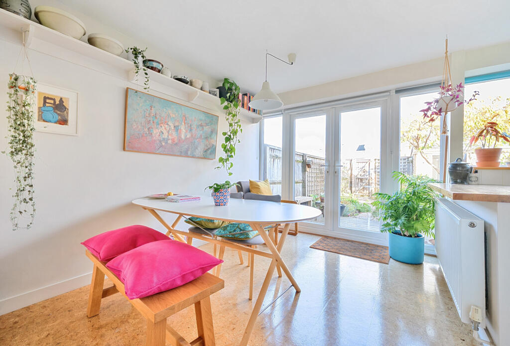 1373316-13-68ff50...