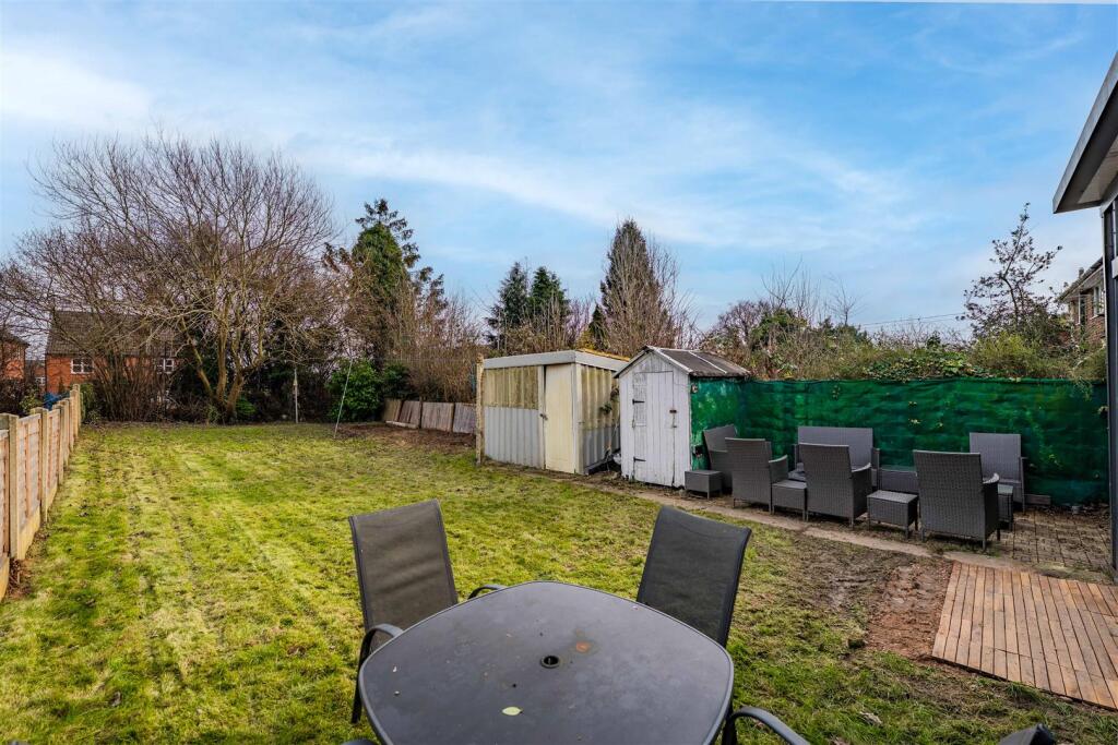 43 Addlington Avenue-11.jpg