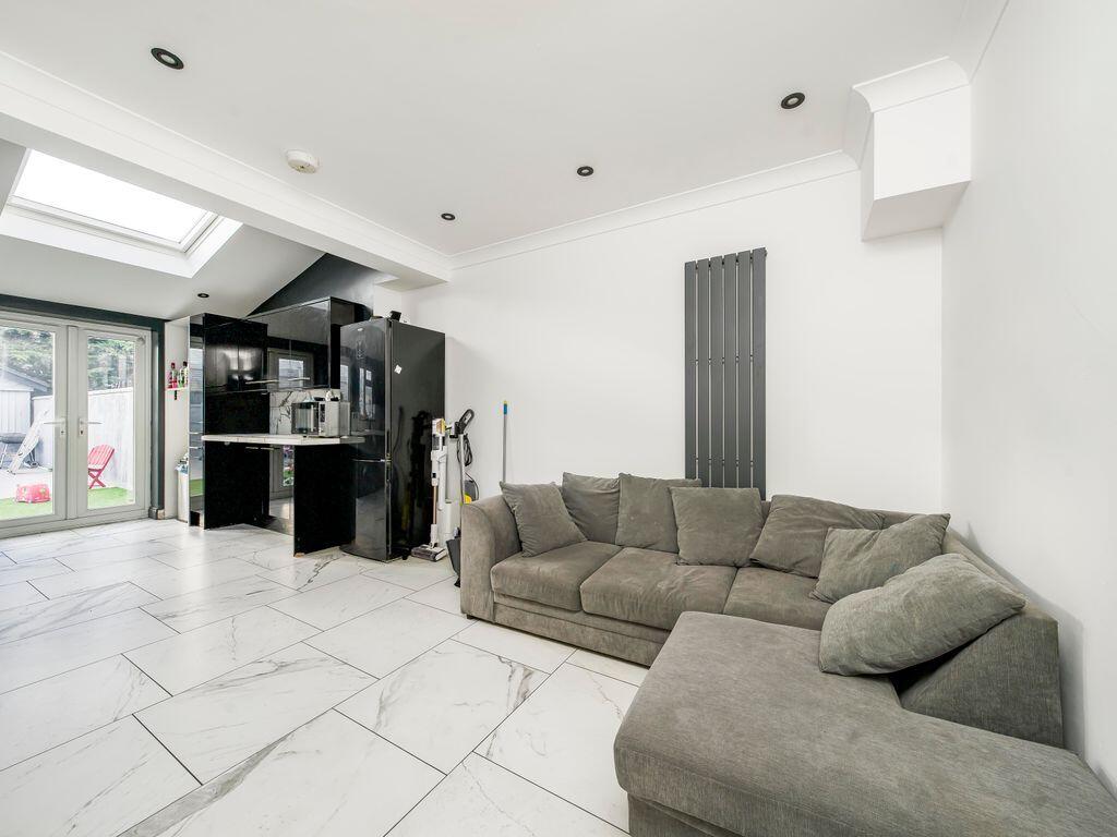 Spelthorne Lane, Ashford