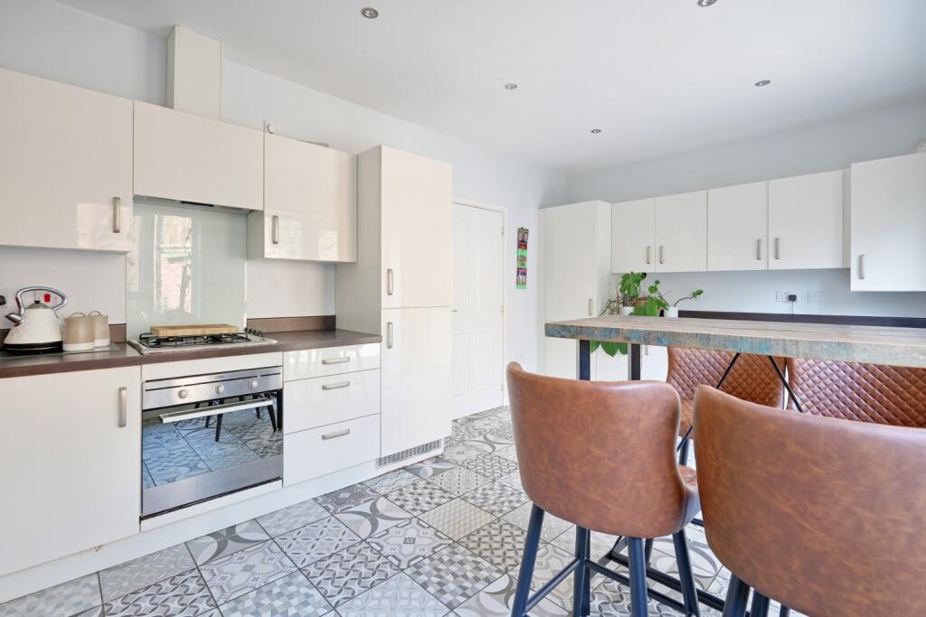 Breakfasting Kitchen