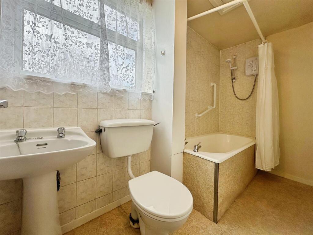 bced2805--42CE-9F9D-4122A2D95296-29618-0000290DEC1