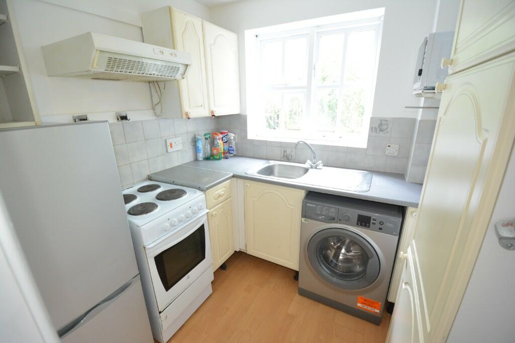 Fitted Kitchen: