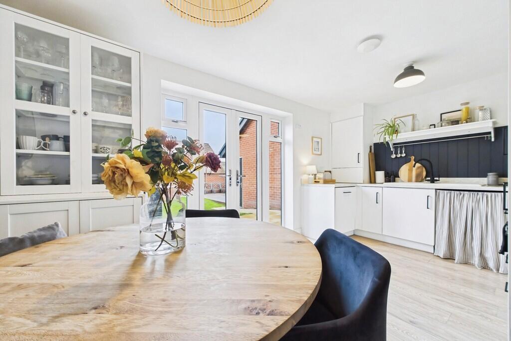 31ddac4d-CAM01085...