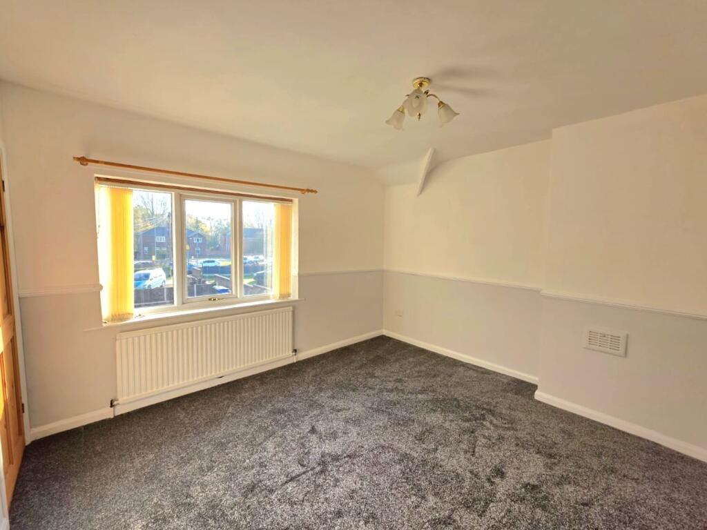 PHOTO-2025-11-10-19-12-27 1  T202511120959.jpg