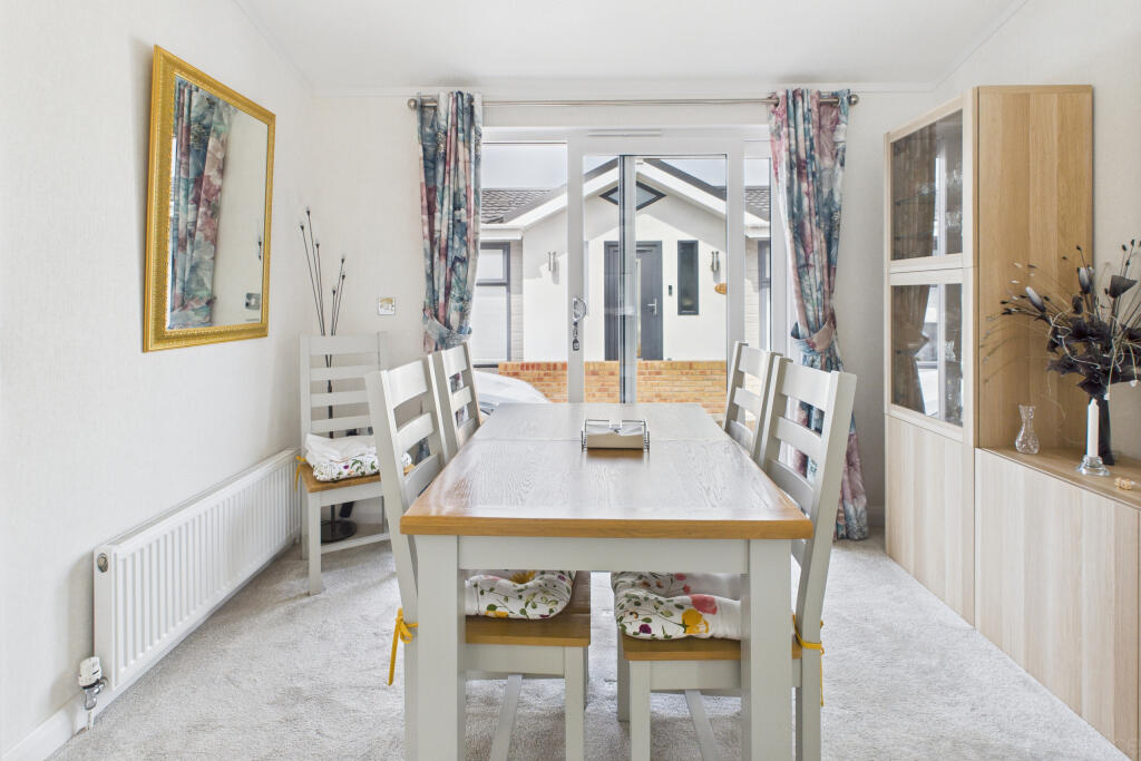 CAM05449G0-PR0024-STILL005