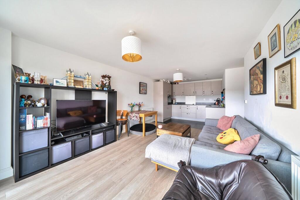 1304224-4-6848632...