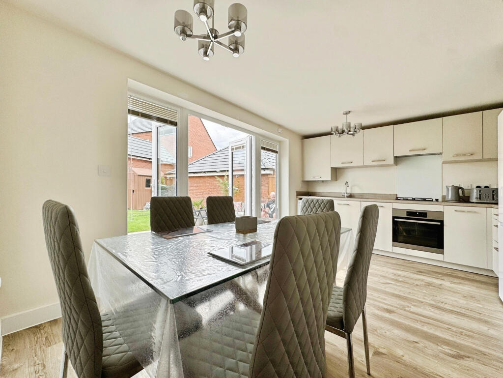 121 Excelsior Way, Sileby, Loughborough, LE12 7XE