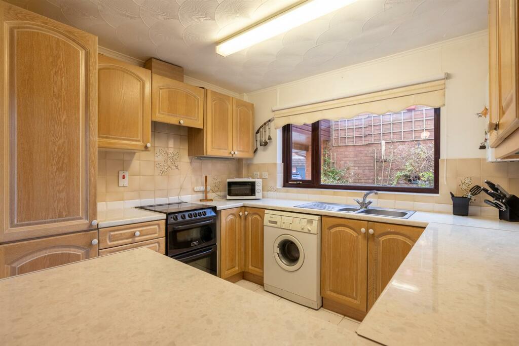 2 Glendale Grove-21.jpg