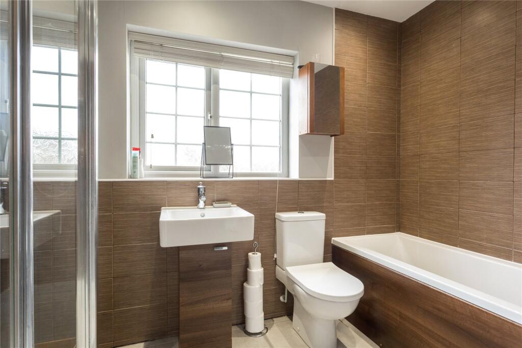 Ensuite Bathroom