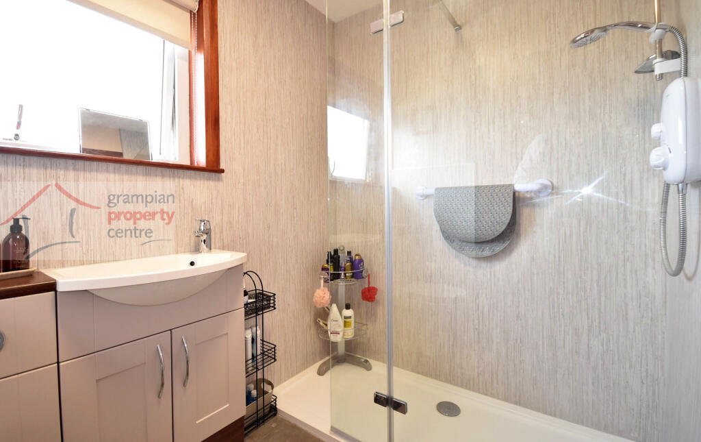 shower room  .JPG