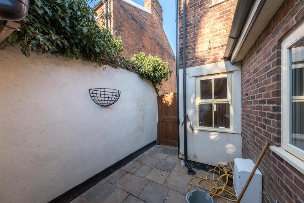 16 Weaver Road-020.jpg