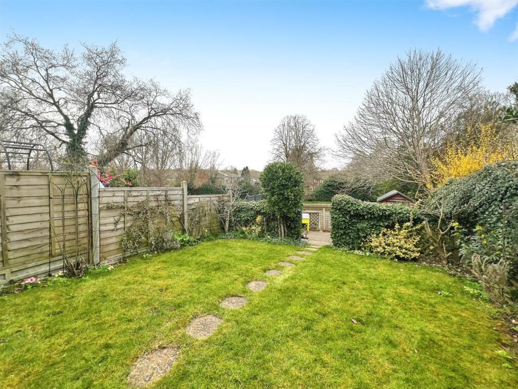 59337ac9-garden 20lawn 202.jpg