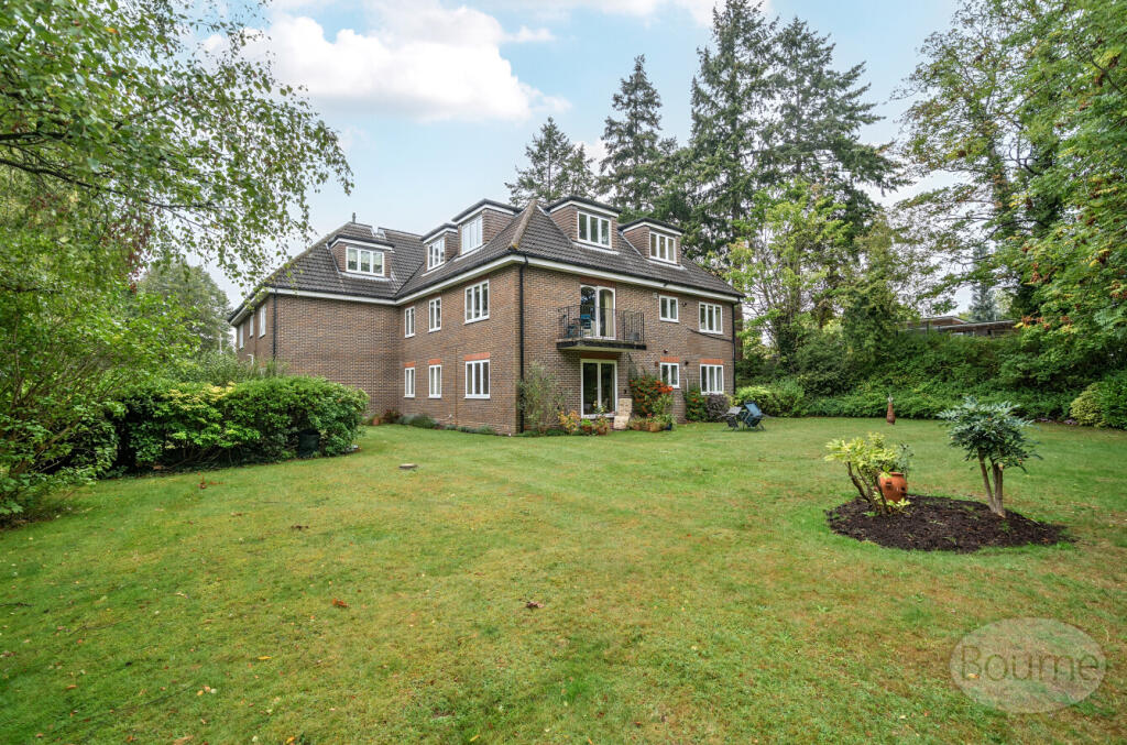 1b113765-014a-40b...