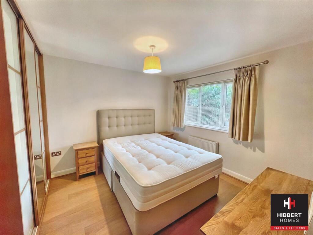 bed.jpg