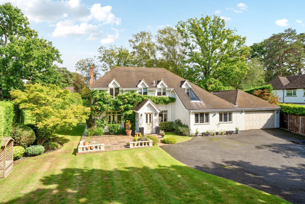 1347001-4-68b842f...