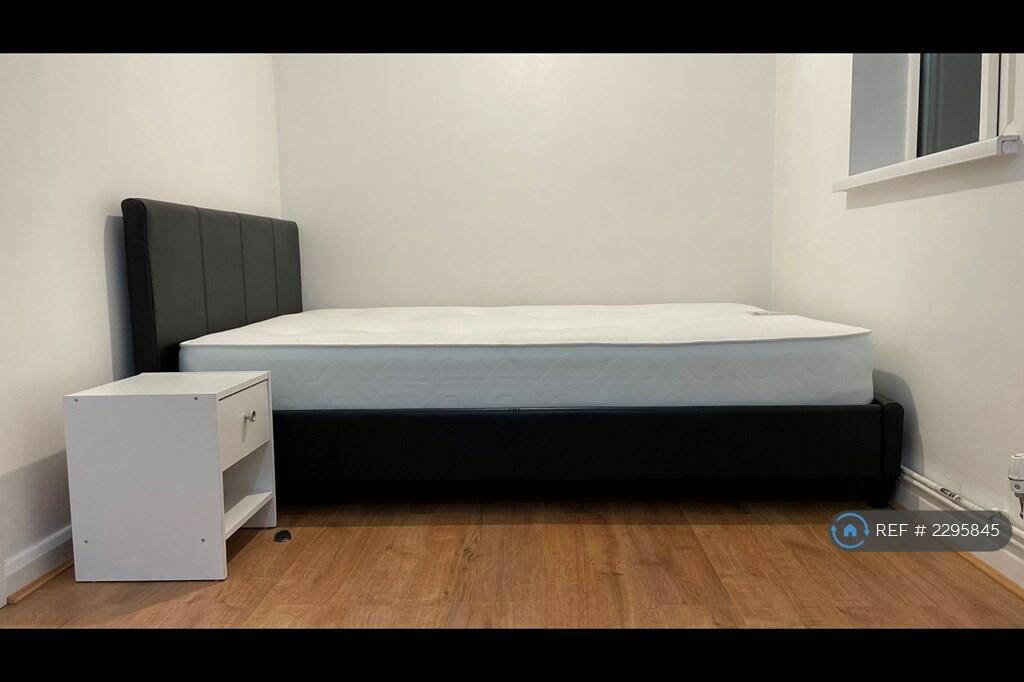 Bedroom2