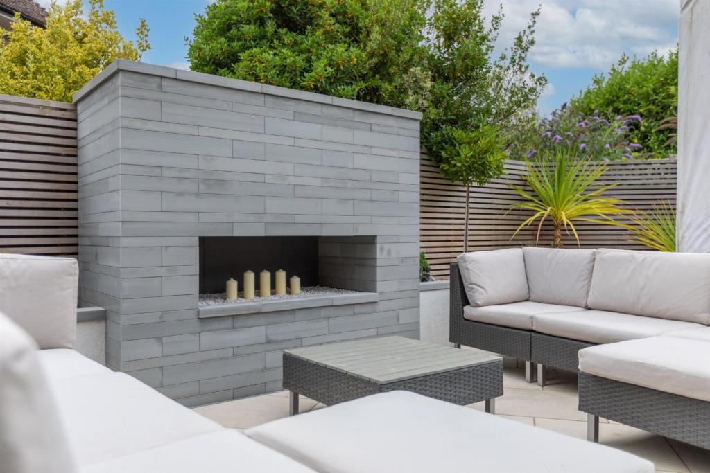 Entertaining Patio Area