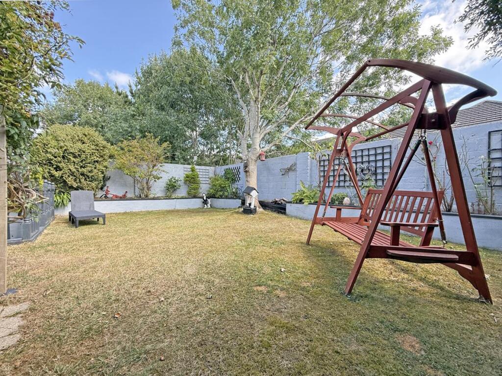 Crownhill Road 311a - Garden.jpg