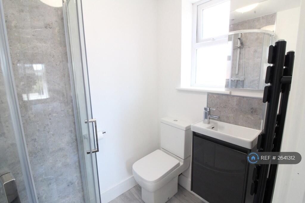Room 3 Ensuite