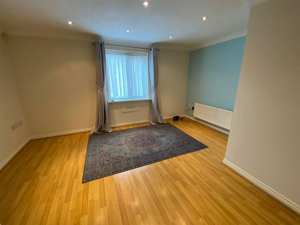 lounge.jpg