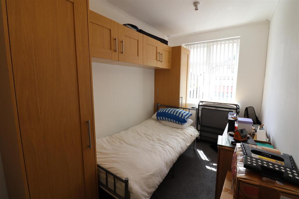 Single Bedroom 1