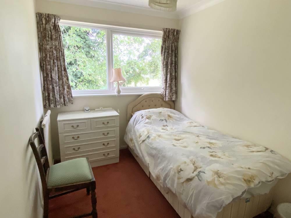 bed3.jpg