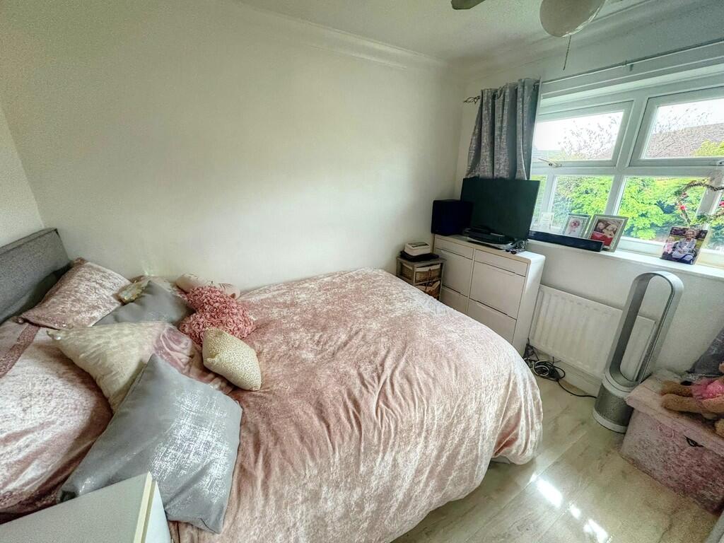 IMG-20251020-WA00...