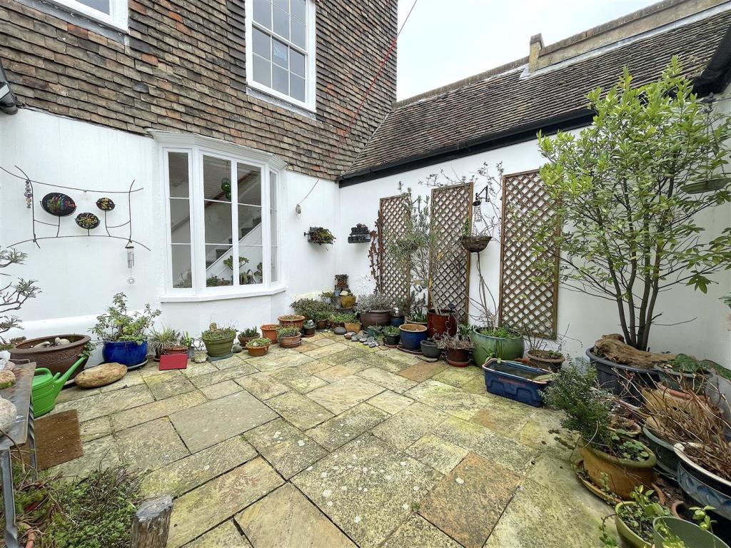 Garden (2).jpeg