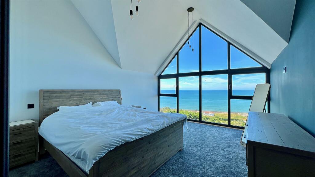 principal bedroom suite