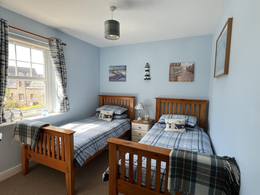 Seascape, 3 Wyllies Close, Garlieston - Williamson