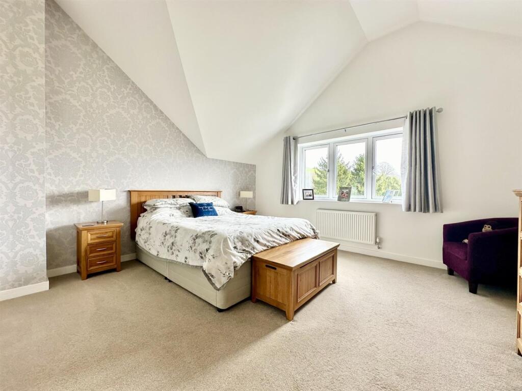 Bedroom1.jpg