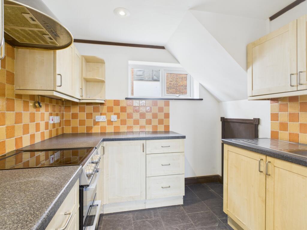 CAM01791G0-PR0187-STILL003