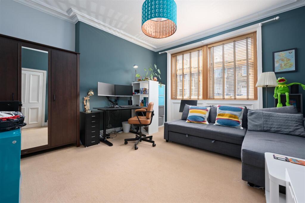 8 South Dewar Street 016.JPG