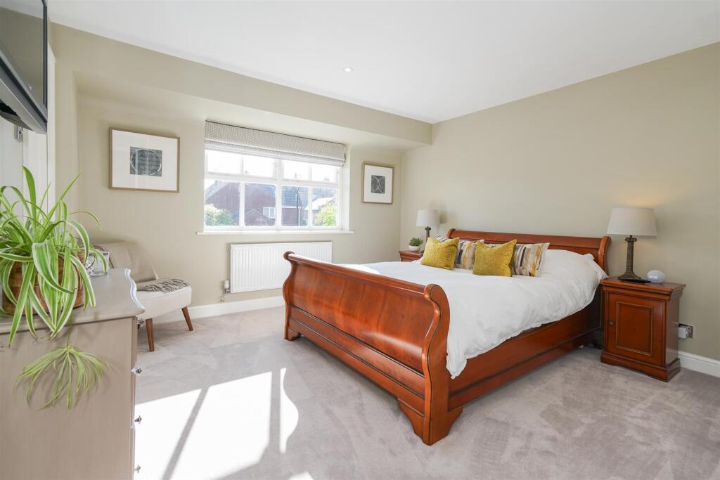 10 Alderman Way (9).jpg