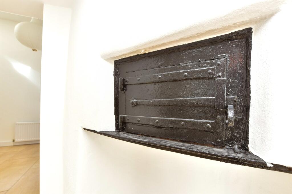 Internal Lifestyle Photograph