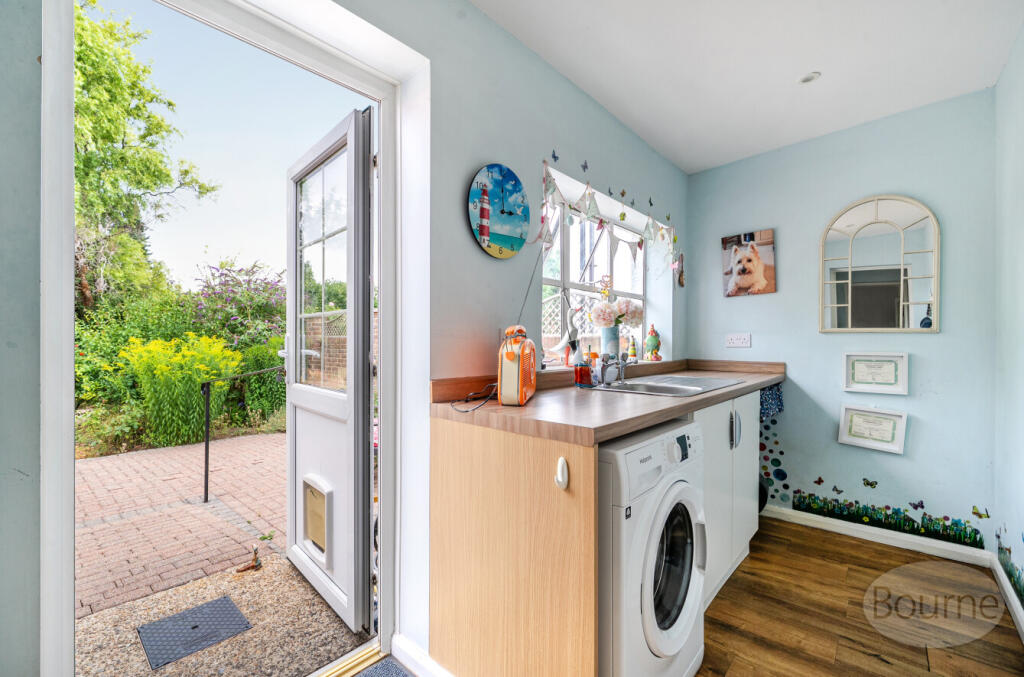 52f363e3-0173-4a2...