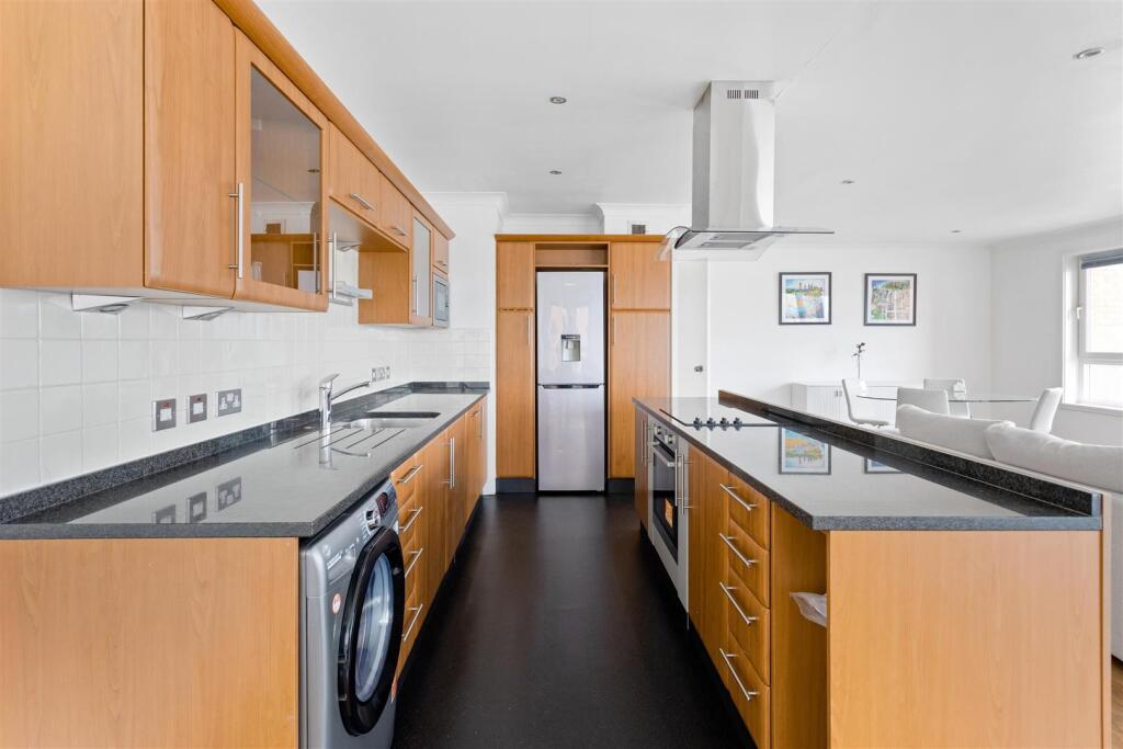 161020259_REL_Flat 14 Poseidon Court Homer Drive_E