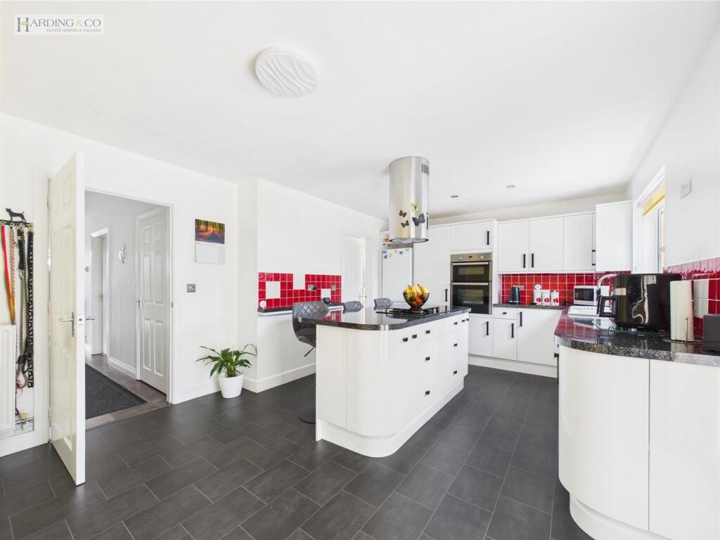 Kitchen Diner iii.jpg