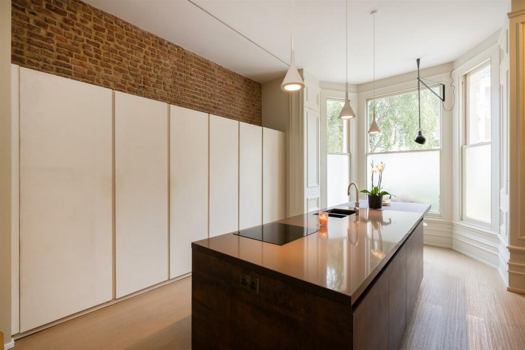 12a Randolph Crescent Lo-9.jpg